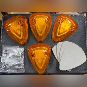 NEW - Amber Triangular Cab/Truck Roof Lights
Set of 4